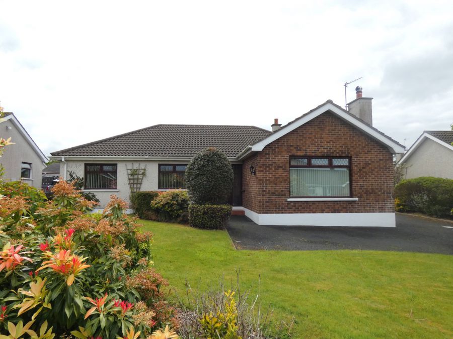 6 Ashlea Avenue