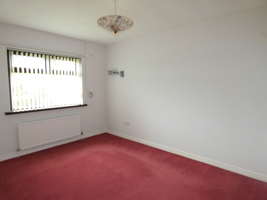 6 Ashlea Avenue