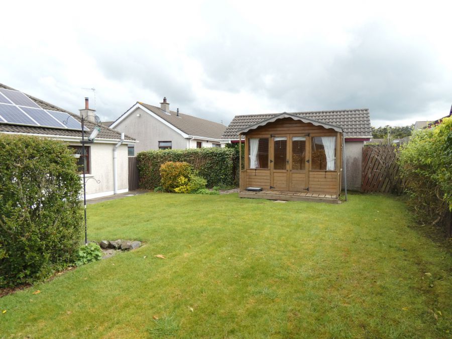 6 Ashlea Avenue