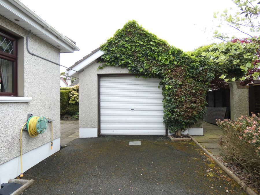 6 Ashlea Avenue
