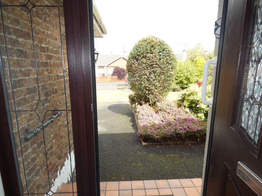 6 Ashlea Avenue