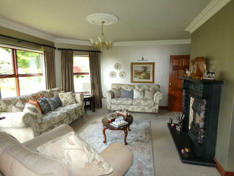 Hillcroft Lodge, 32 Knockaholet Road