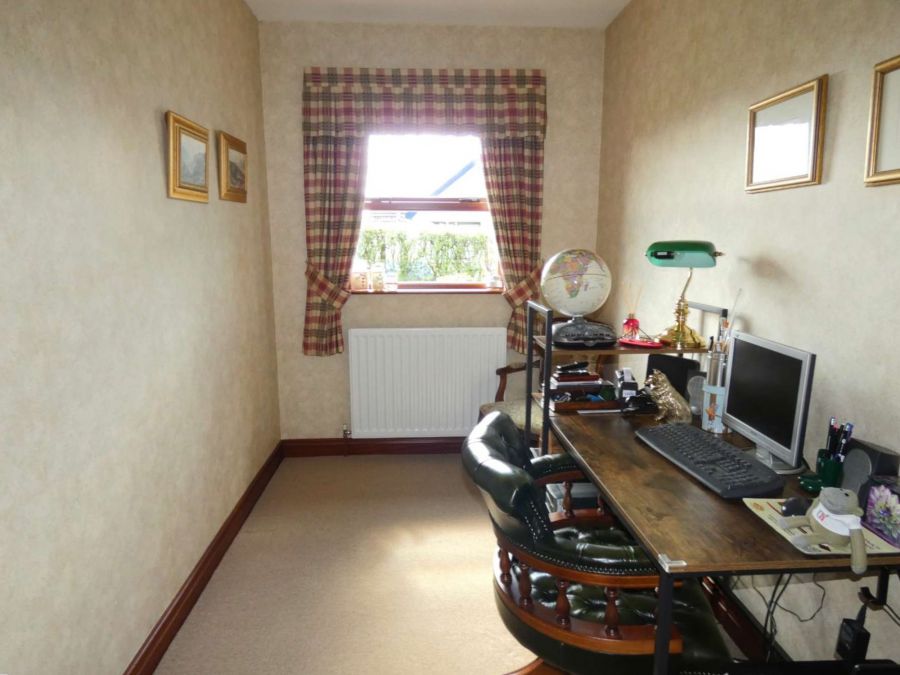 Hillcroft Lodge, 32 Knockaholet Road