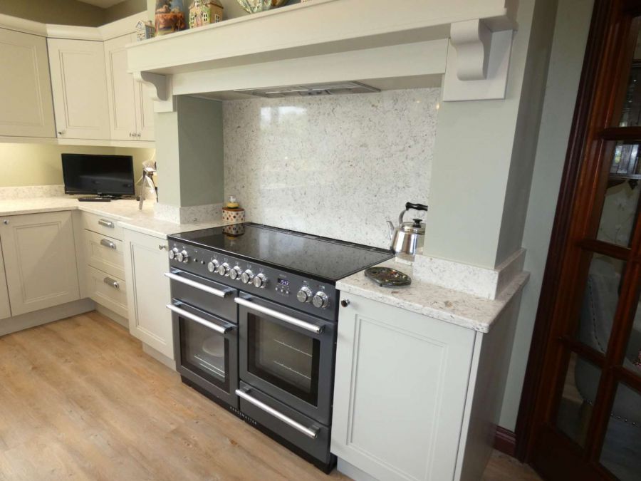 Hillcroft Lodge, 32 Knockaholet Road