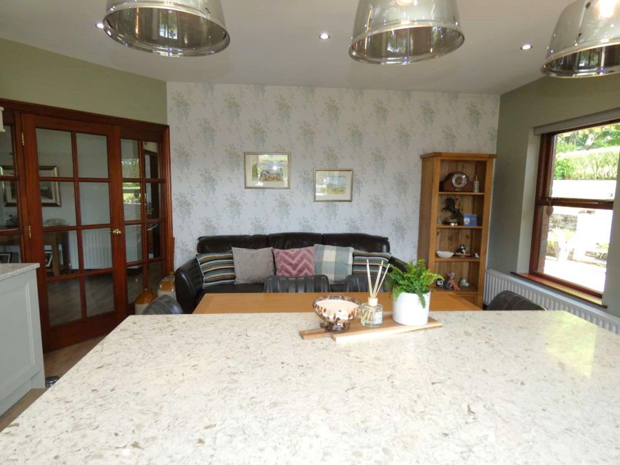 Hillcroft Lodge, 32 Knockaholet Road