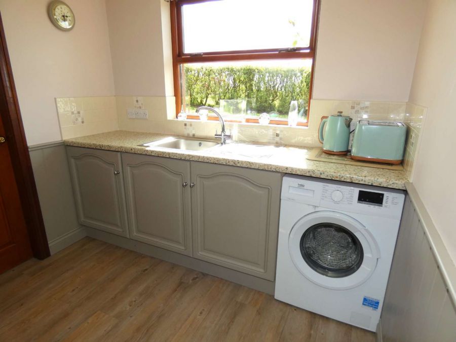 Hillcroft Lodge, 32 Knockaholet Road