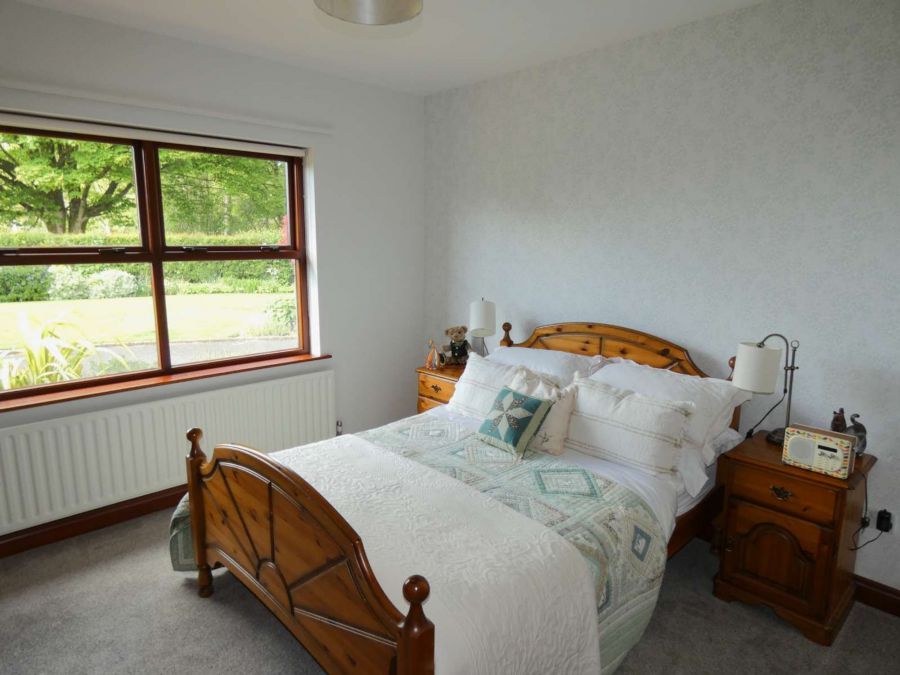 Hillcroft Lodge, 32 Knockaholet Road