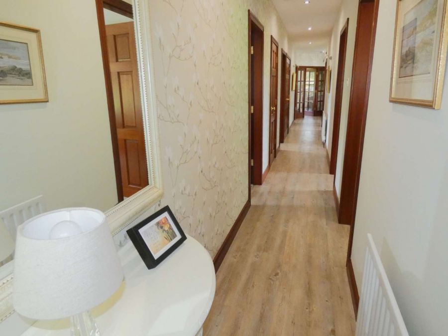 Hillcroft Lodge, 32 Knockaholet Road