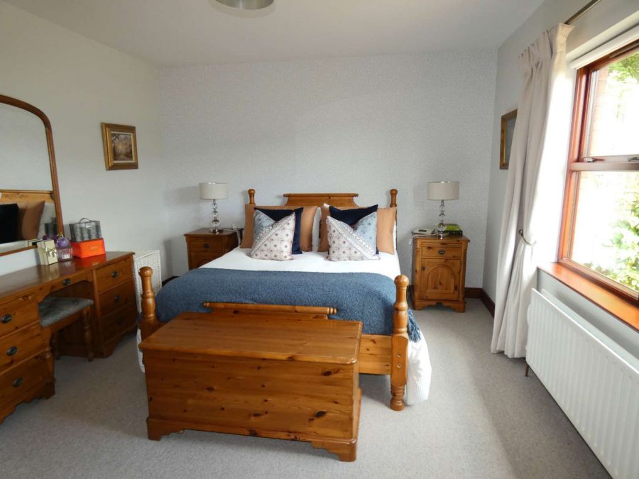 Hillcroft Lodge, 32 Knockaholet Road