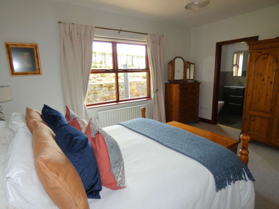 Hillcroft Lodge, 32 Knockaholet Road