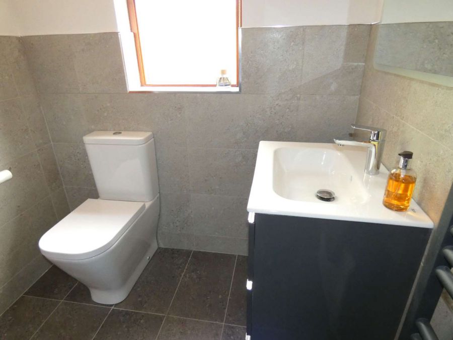 Hillcroft Lodge, 32 Knockaholet Road