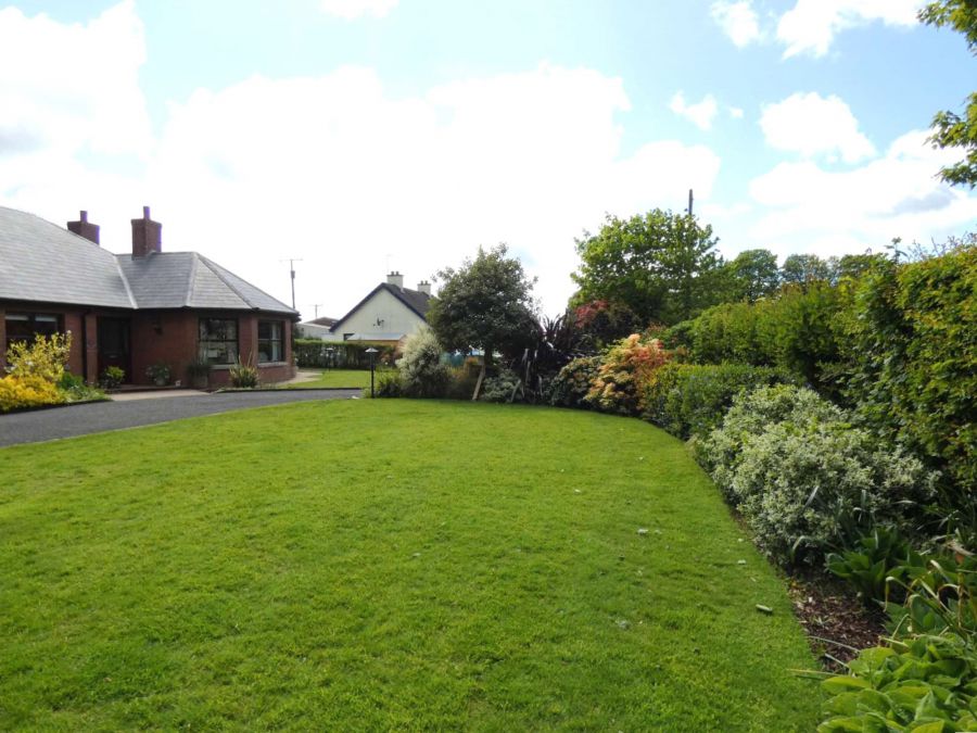 Hillcroft Lodge, 32 Knockaholet Road
