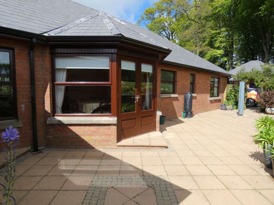 Hillcroft Lodge, 32 Knockaholet Road