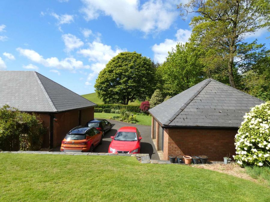 Hillcroft Lodge, 32 Knockaholet Road