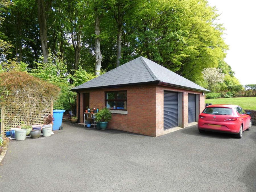 Hillcroft Lodge, 32 Knockaholet Road