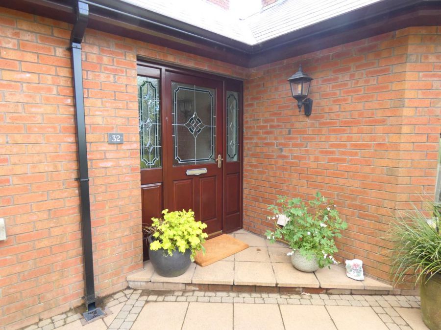 Hillcroft Lodge, 32 Knockaholet Road
