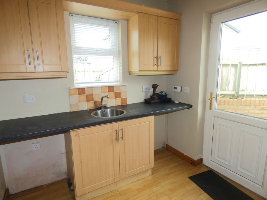 8 Castlehill View