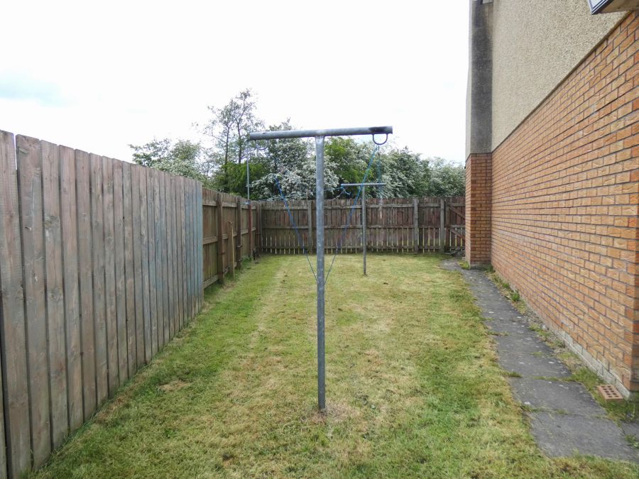8 Castlehill View