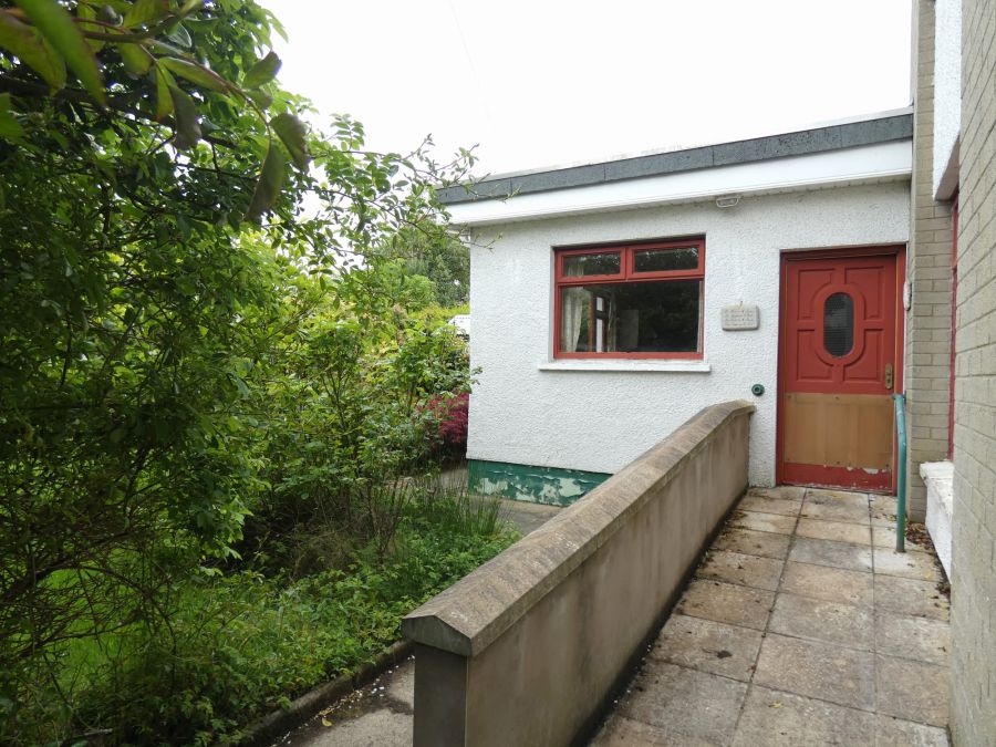 9 Semicock Road