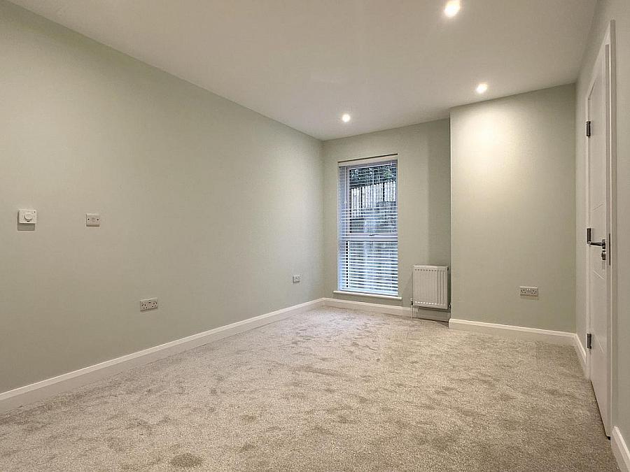 Apt 6 College Green, 54 Castlerock Road