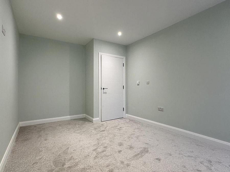 Apt 6 College Green, 54 Castlerock Road