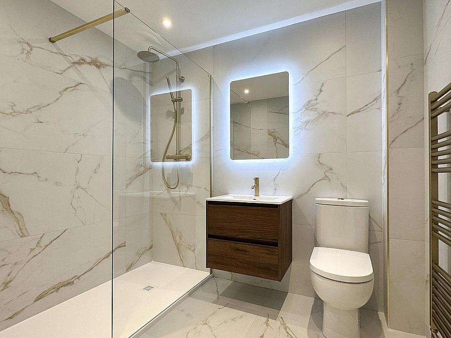 Apt 6 College Green, 54 Castlerock Road