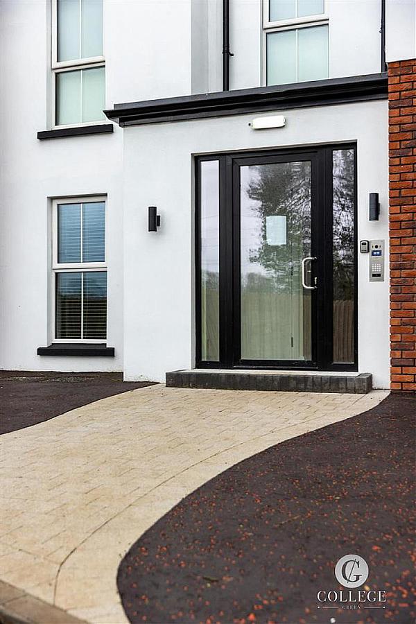 Apt 6 College Green, 54 Castlerock Road