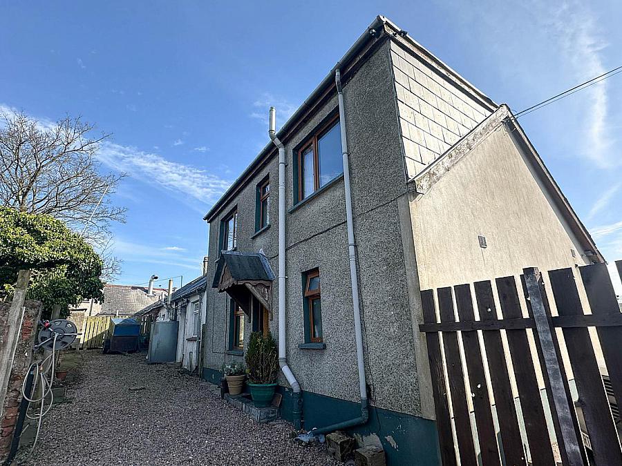 3, 5 & 7 Laurel Hill Road