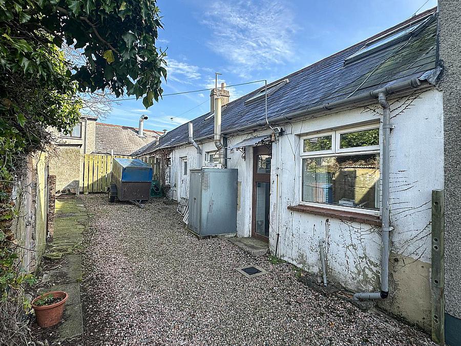 3, 5 & 7 Laurel Hill Road