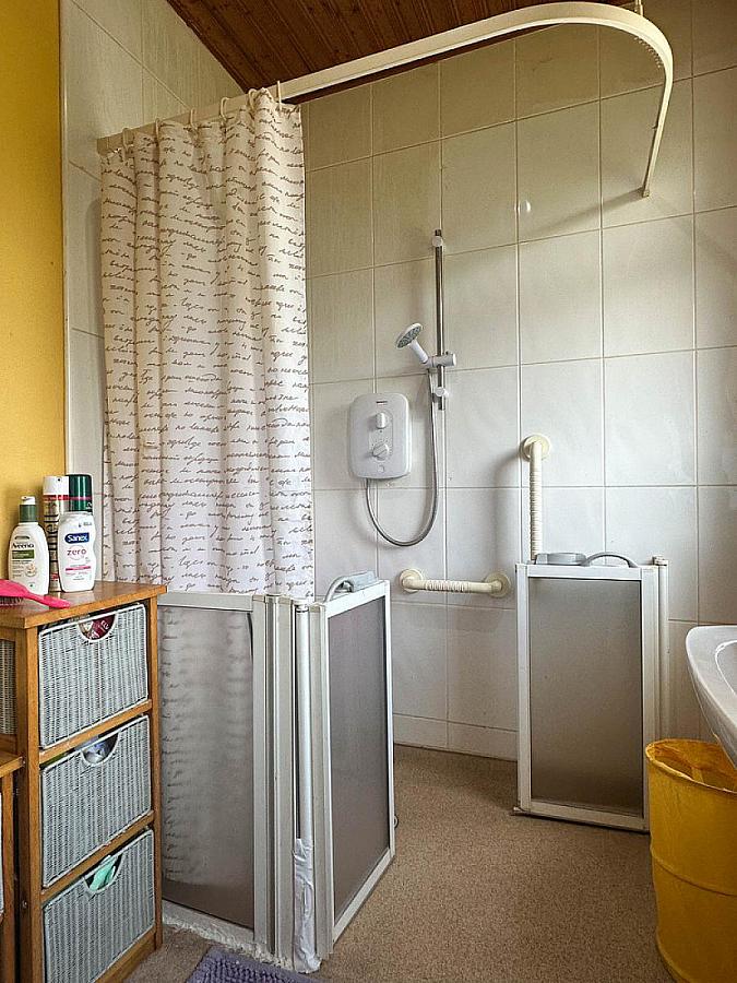 17 Greenaway Drive, Off Bushmills Road