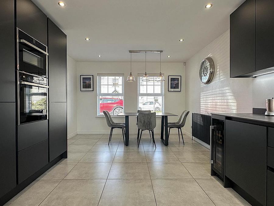 10 Gransden Court, Off Knocklynn Road