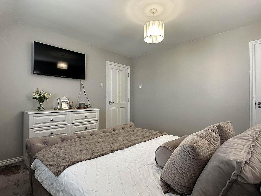 10 Gransden Court, Off Knocklynn Road