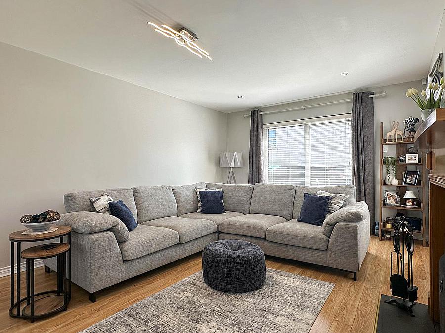 10 Gransden Court, Off Knocklynn Road