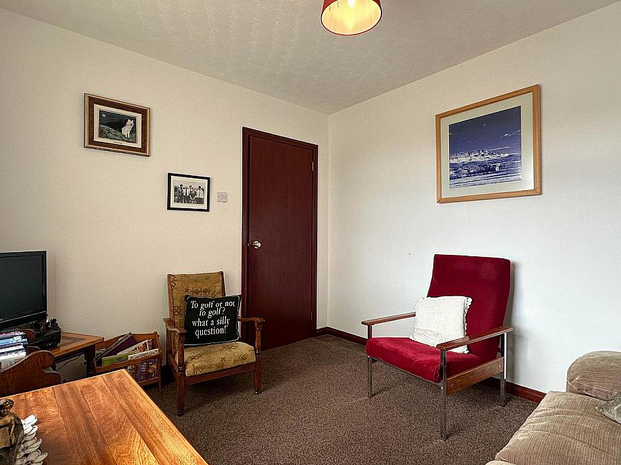 2 Carthall Park, Off Wheatsheaf Road