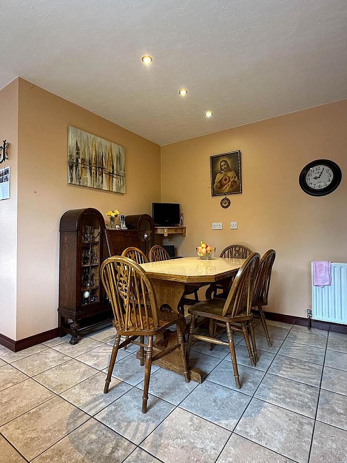 2 Carthall Park, Off Wheatsheaf Road