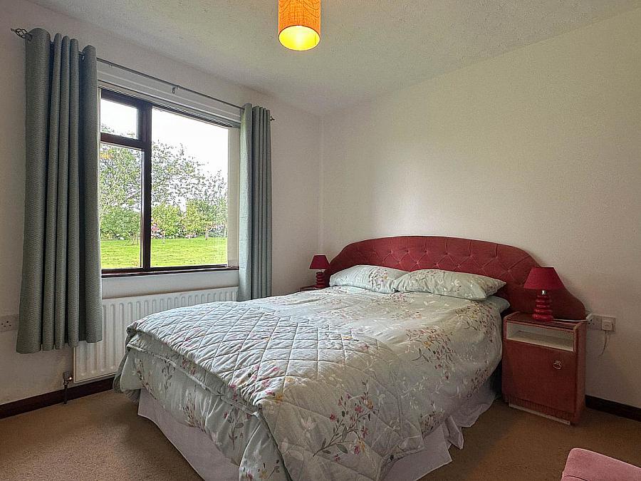 2 Carthall Park, Off Wheatsheaf Road