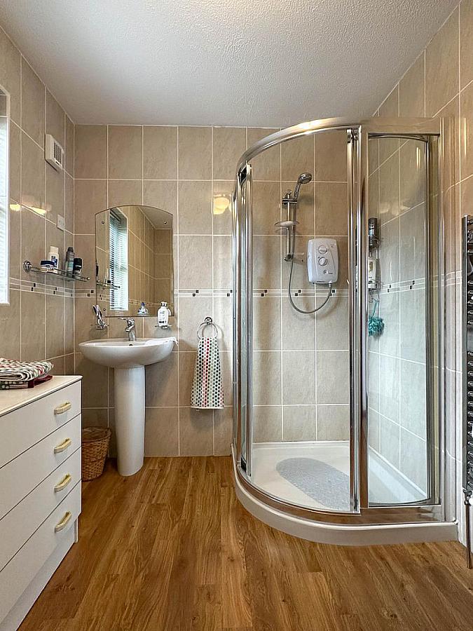 2 Carthall Park, Off Wheatsheaf Road