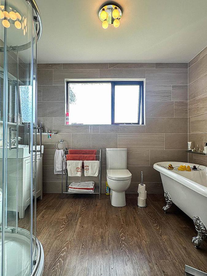 2 Carthall Park, Off Wheatsheaf Road