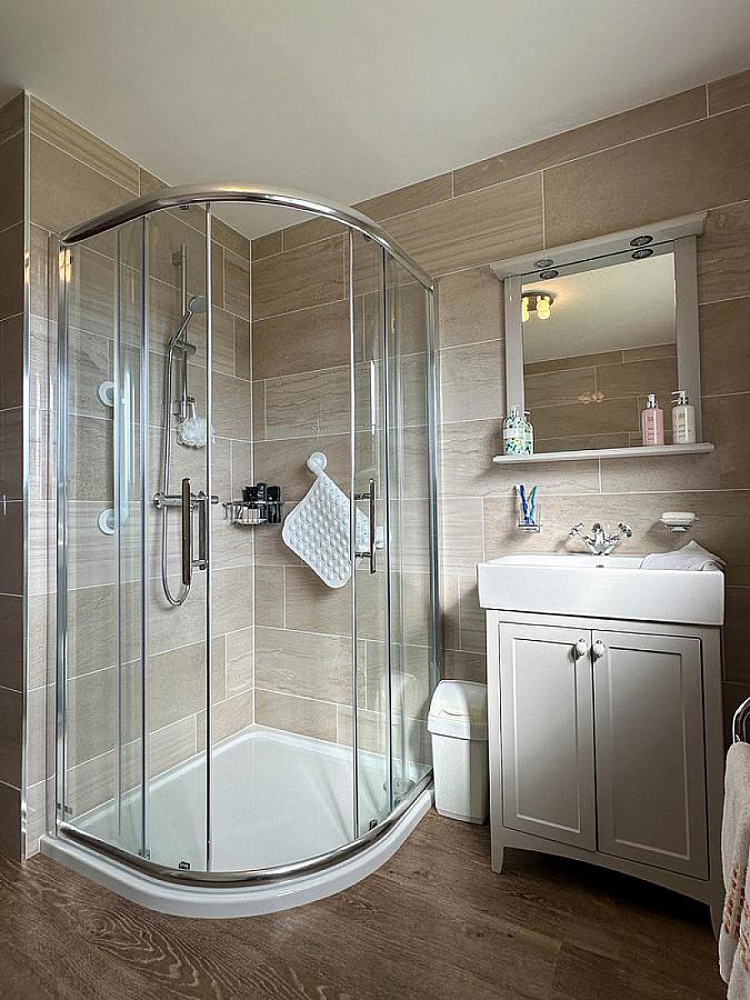 2 Carthall Park, Off Wheatsheaf Road