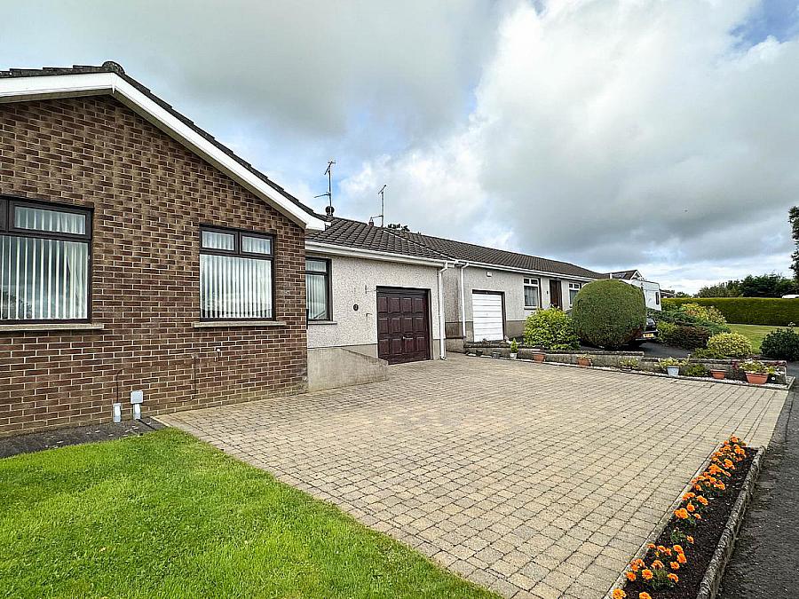 2 Carthall Park, Off Wheatsheaf Road