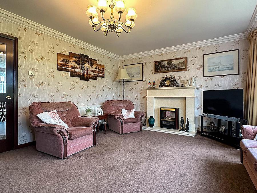 2 Carthall Park, Off Wheatsheaf Road