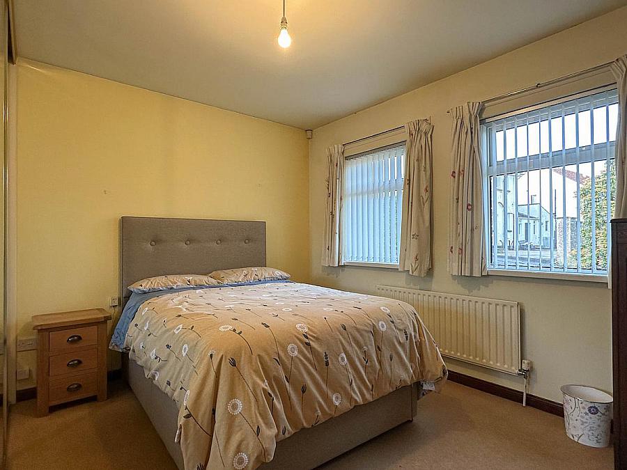 2  Mount Court, Off Mountsandel Road