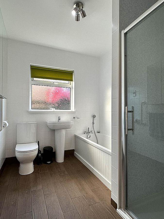 2  Mount Court, Off Mountsandel Road