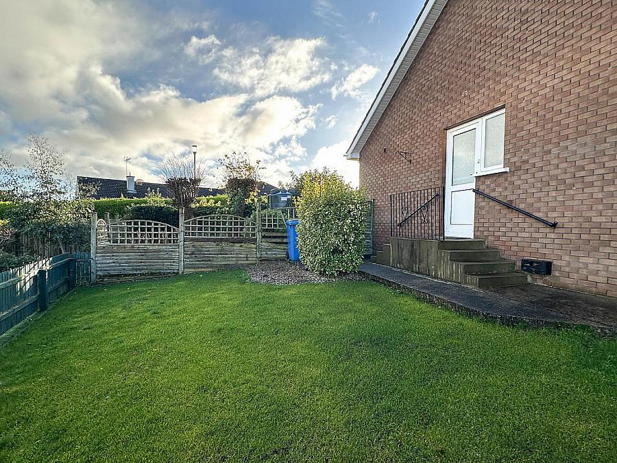 2  Mount Court, Off Mountsandel Road