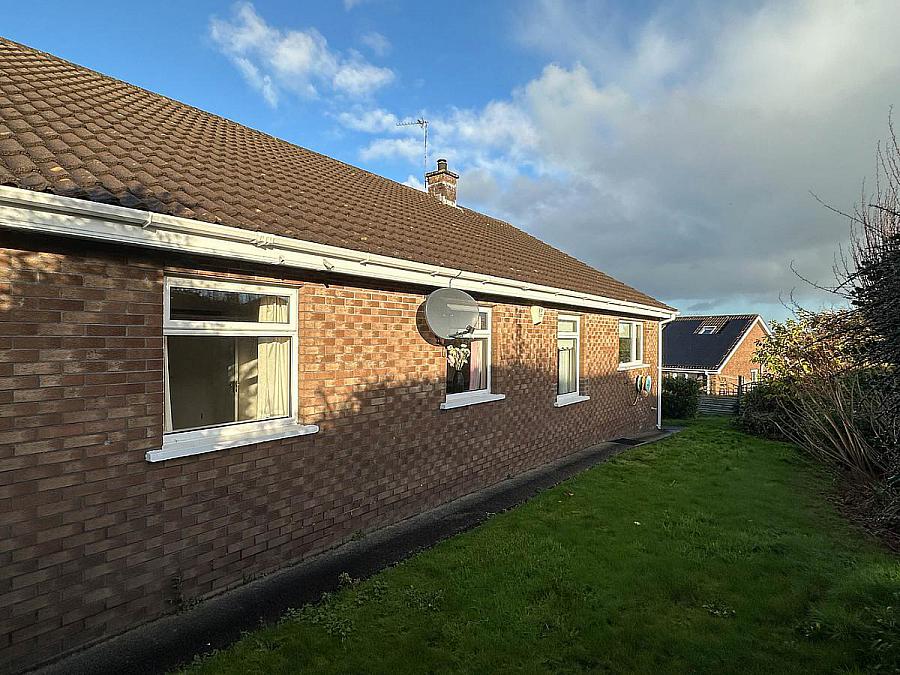 2  Mount Court, Off Mountsandel Road