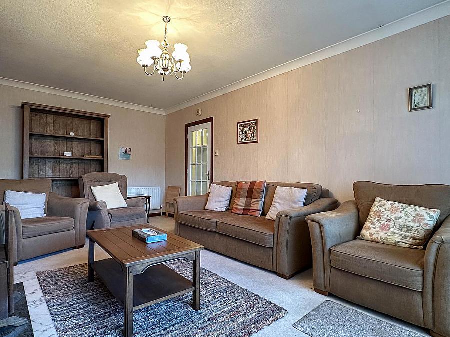 2  Mount Court, Off Mountsandel Road