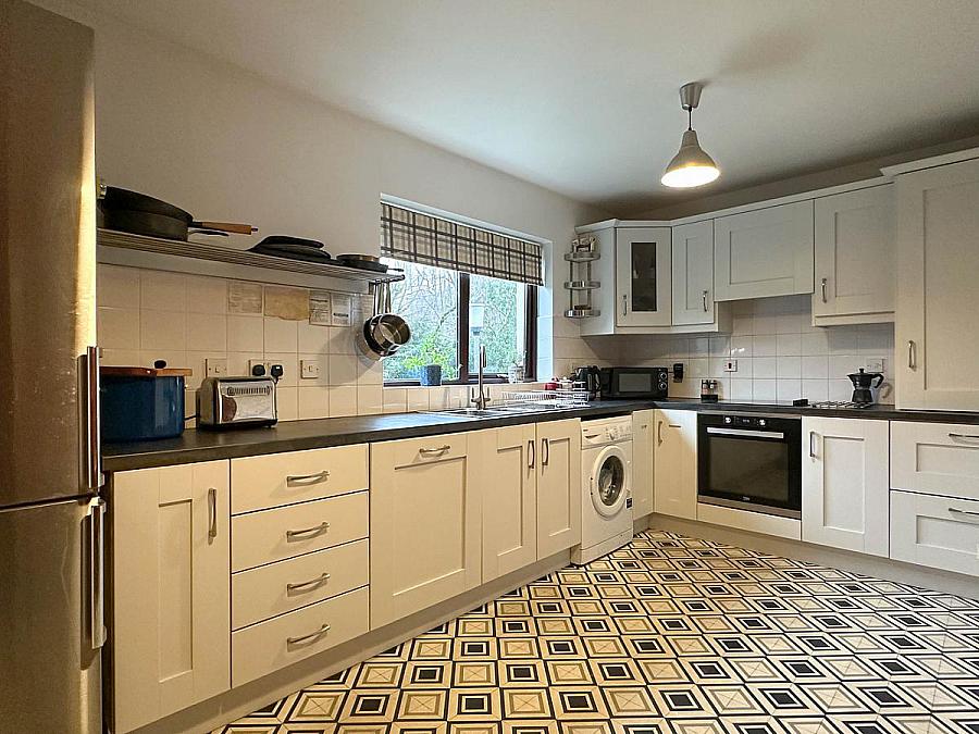 Apt 9 Bellevue Court, Mountsandel Road