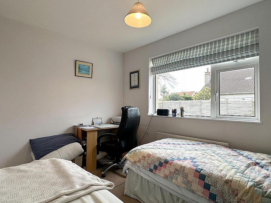 25 Grange Road, Off Lodge Road