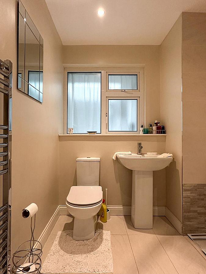 25 Grange Road, Off Lodge Road