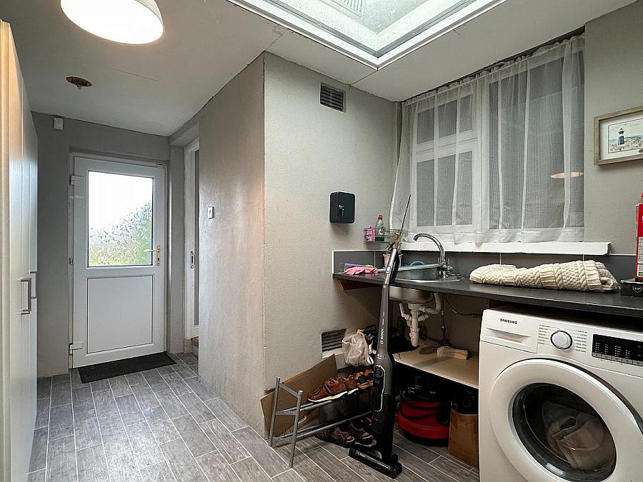 25 Grange Road, Off Lodge Road